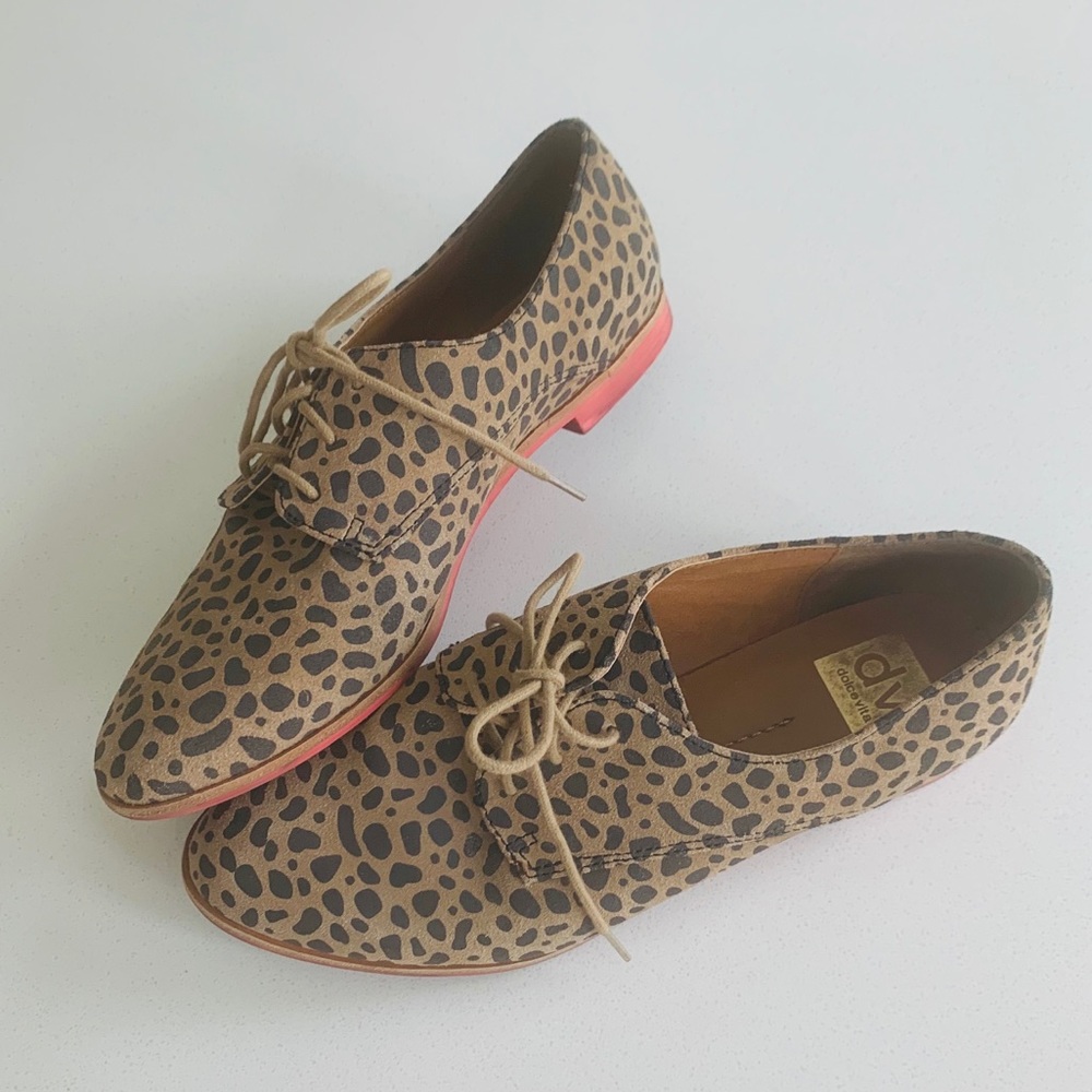 Dolce Vita Leopard Oxfords Pink Sole Size 8